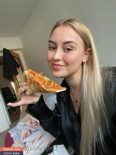 [OnlyFans] Eliz Gry .